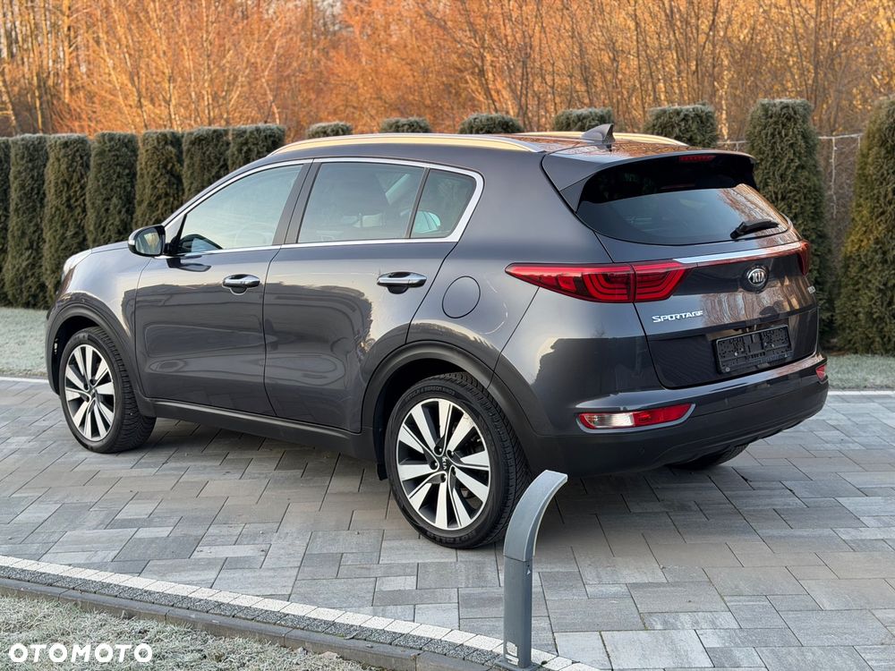 Kia Sportage 1.7 CRDI 2WD Dream-Team Edition - 3