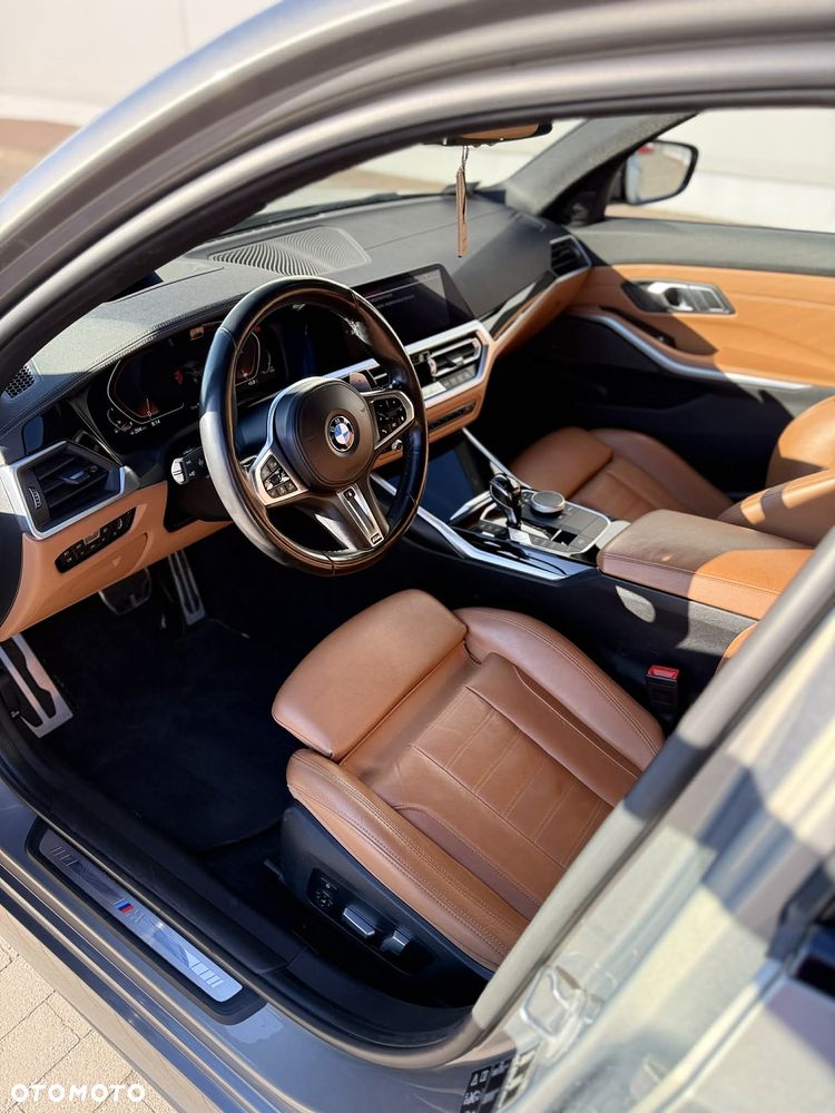 BMW Seria 3 330i M Sport sport - 19
