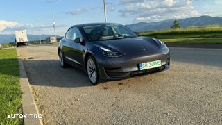Tesla Model 3 RWD