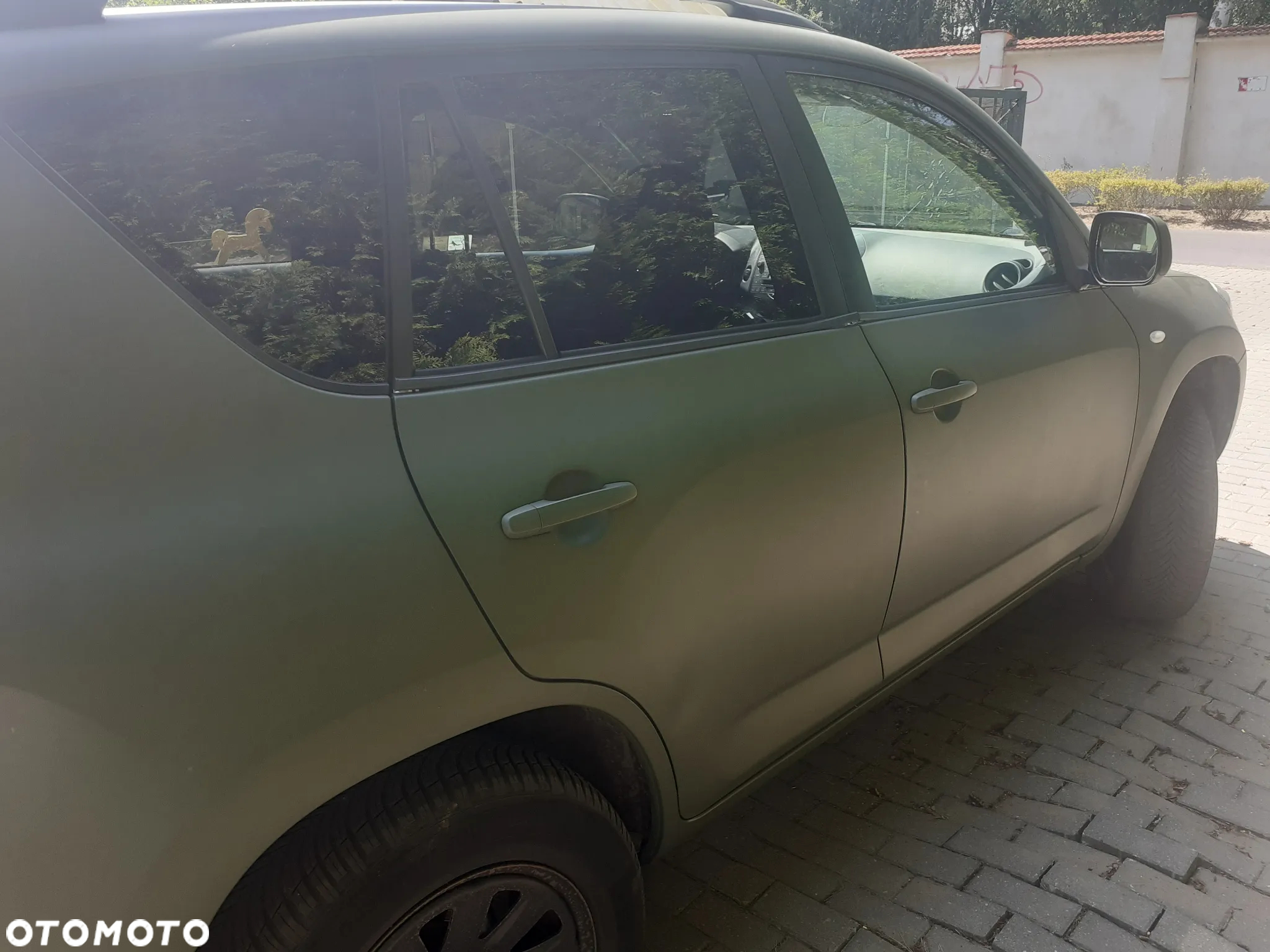 Toyota RAV4 - 8