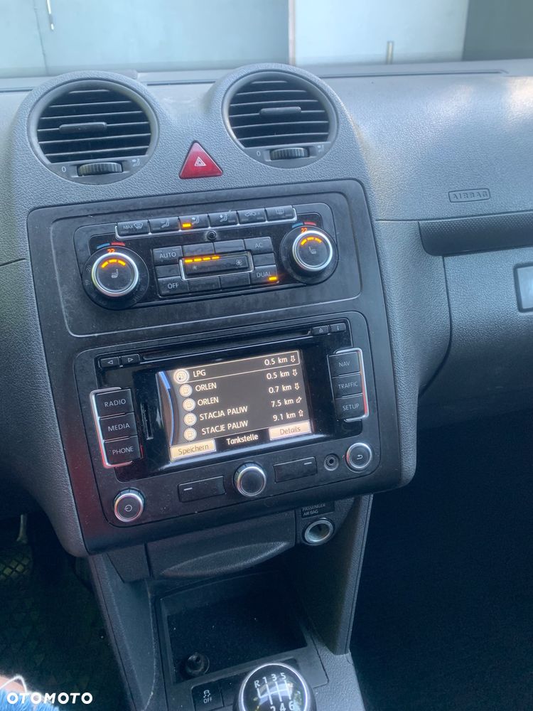 Volkswagen Caddy - 29