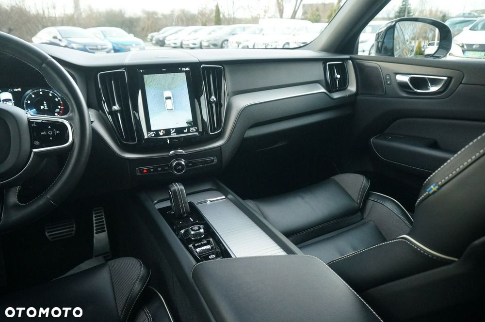 Volvo XC 60 B4 B Geartronic RDesign - 16