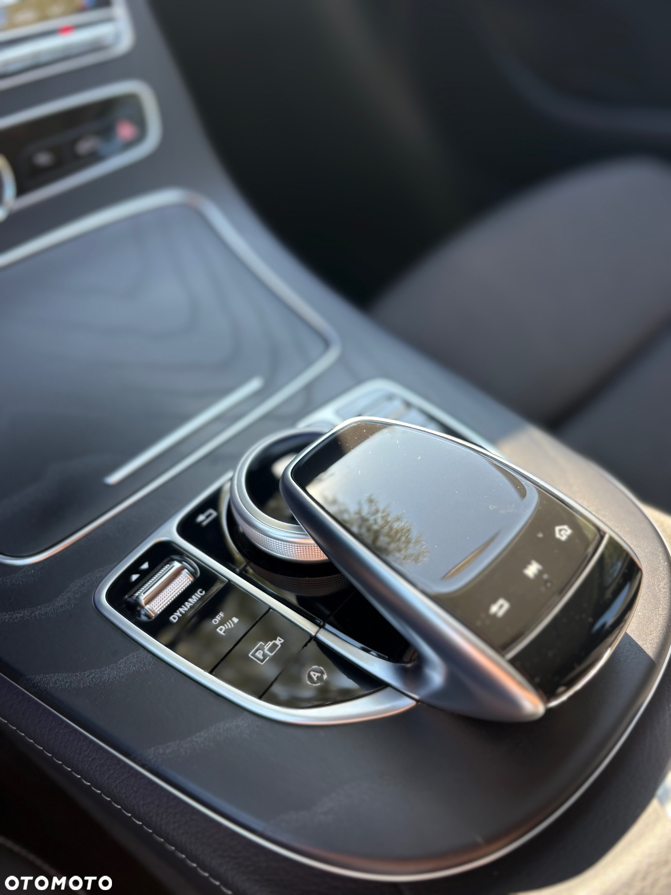 Mercedes-Benz Klasa E 220 d T 9G-TRONIC Avantgarde - 16