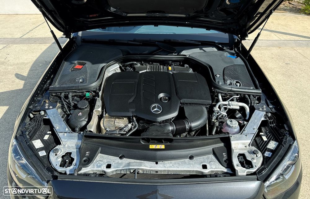 Mercedes-Benz E 300 de 4Matic T 9G-TRONIC - 19