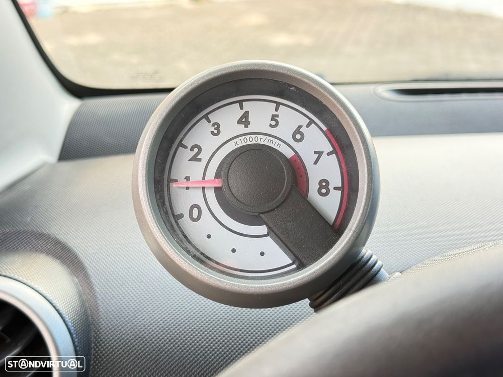 Peugeot 107 1.0 Black&Silver - 20