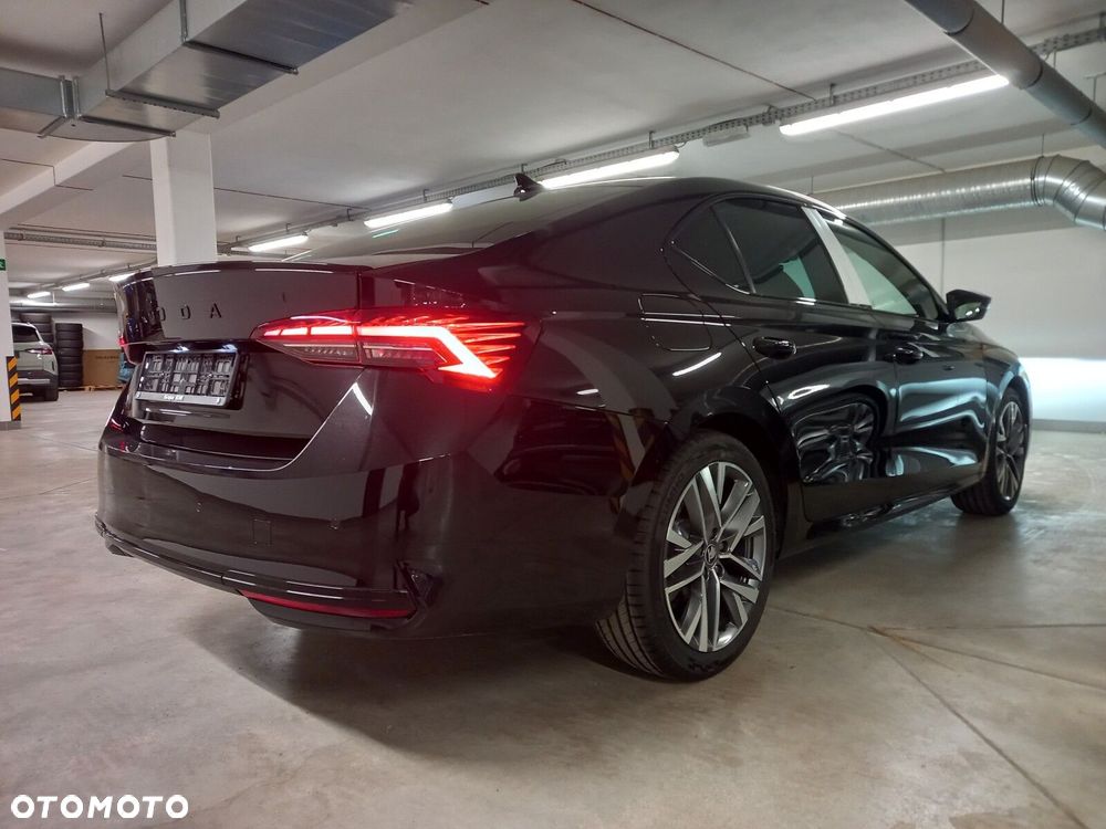 Skoda Octavia 2.0 TDI Sportline DSG - 3