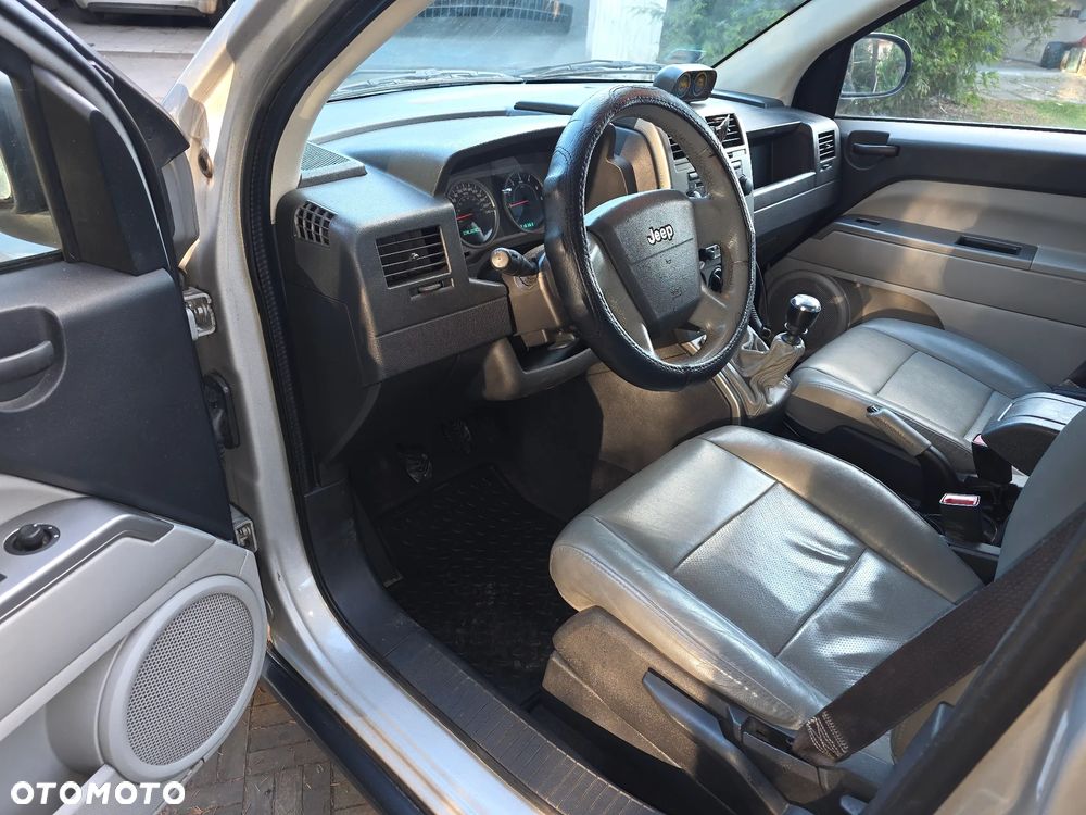 Jeep Compass 2.0 CRD DPF Limited - 8