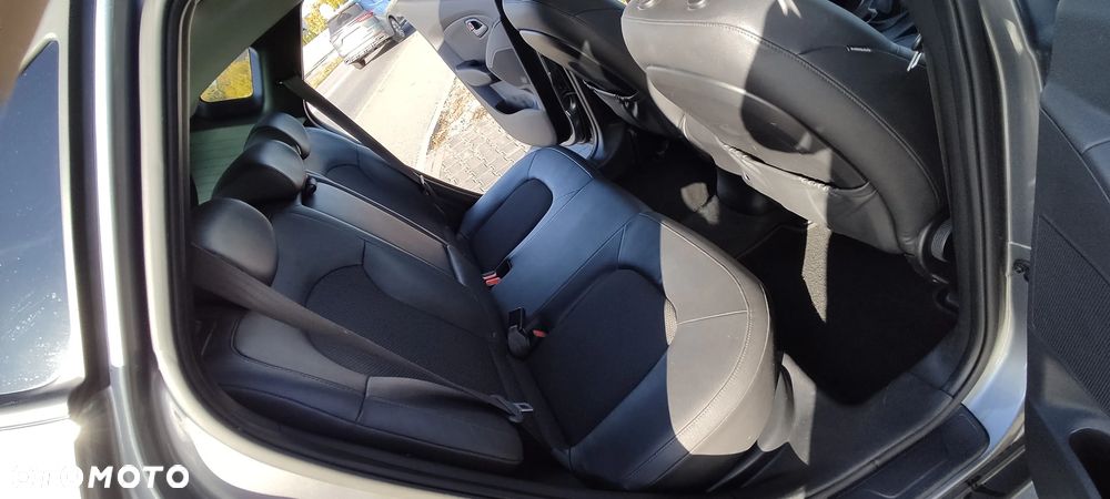 Hyundai ix35 blue 1.6 2WD Finale Gold - 31