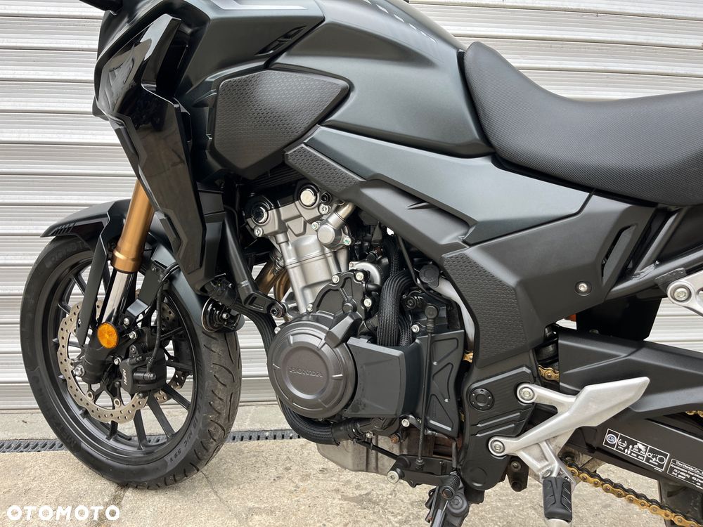 Honda CB - 12