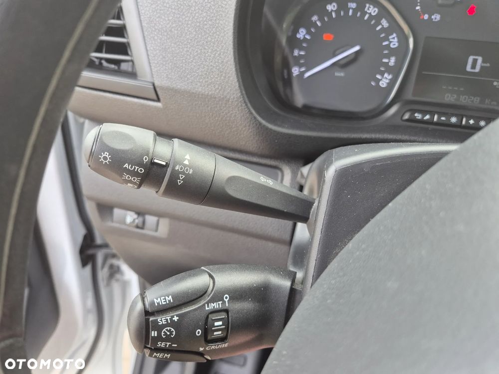 Fiat Scudo / Expert / Jumpy / Vivaro / Proace / Zafira - 21