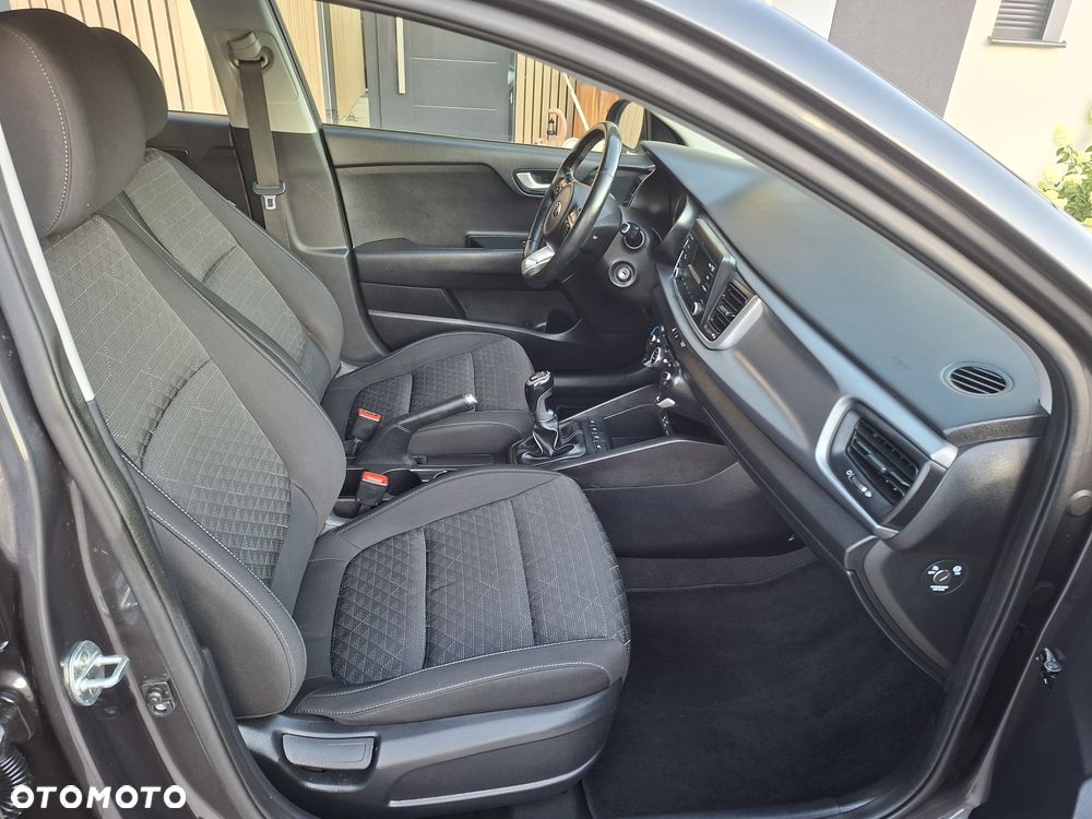 Kia Rio - 10
