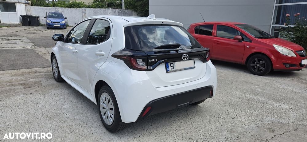 Toyota Yaris 1.0 L Eco - 5