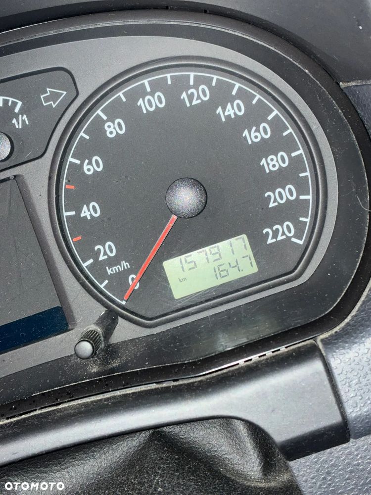 Volkswagen Polo 2005 photo 2