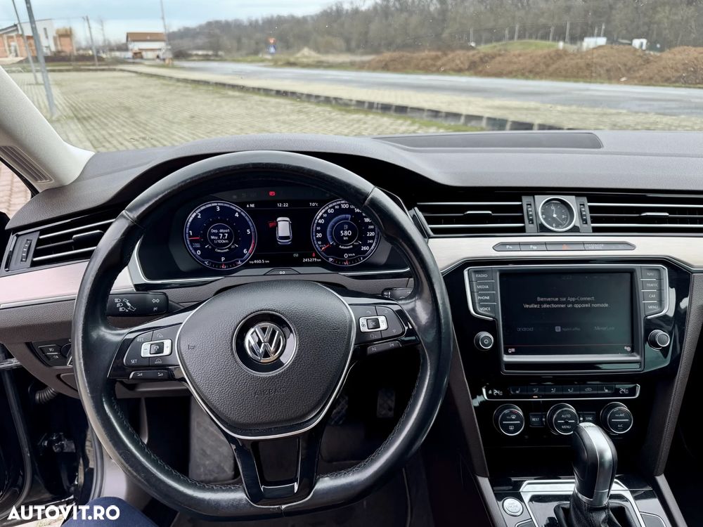 Volkswagen Passat 2.0 TDI DSG (BlueMotion Technology) Highline - 11