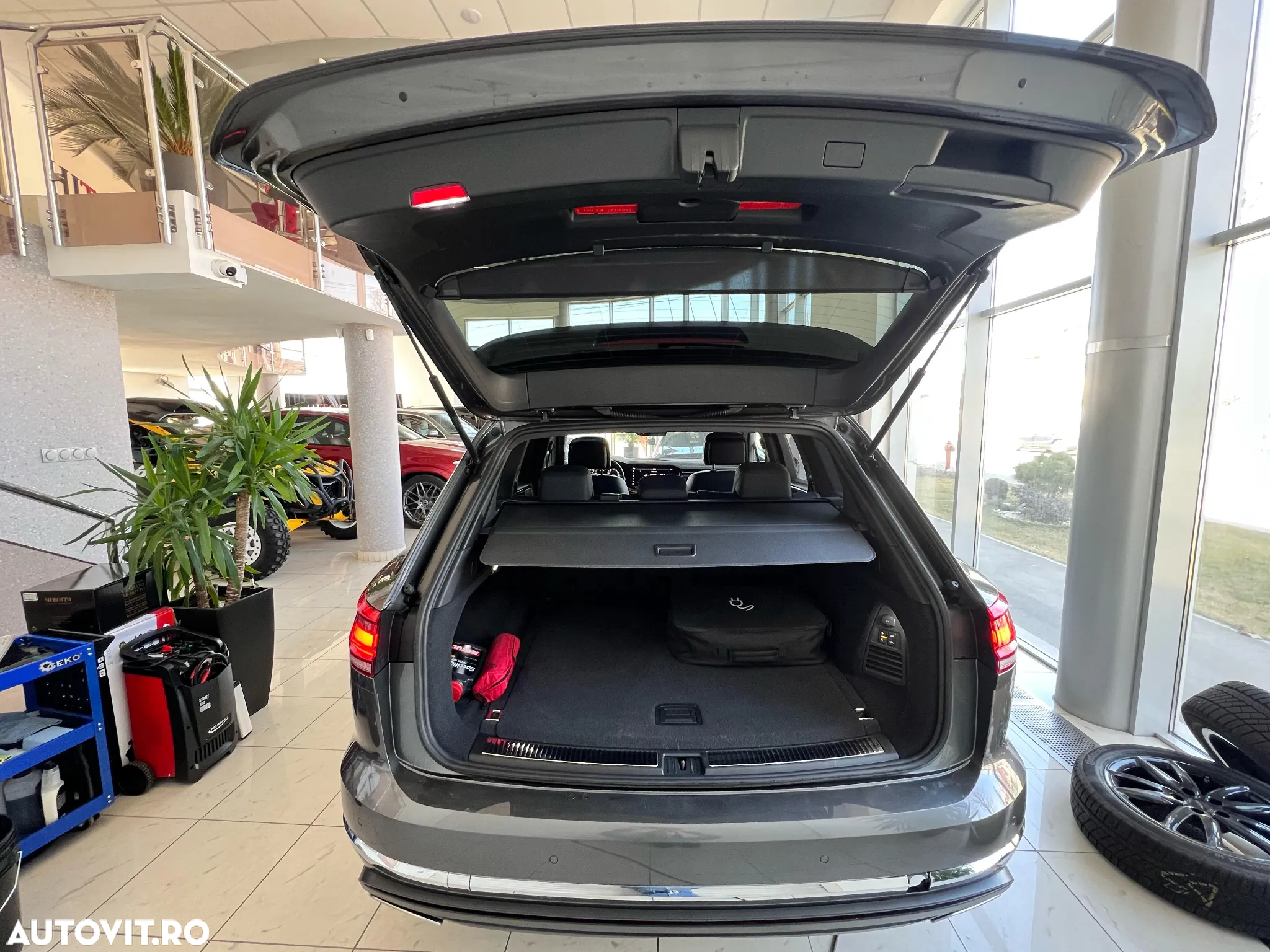 Volkswagen Touareg - 31