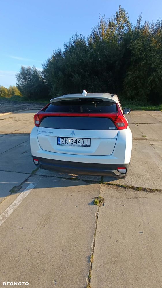 Mitsubishi Eclipse Cross - 6