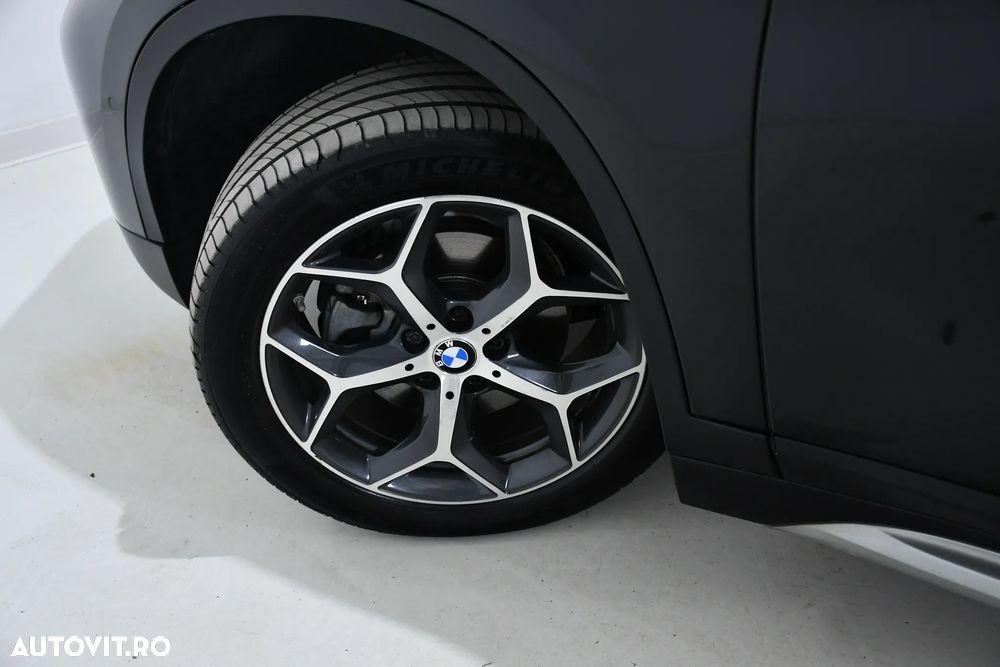 BMW X1 sDrive18d Aut. Sport Line - 23
