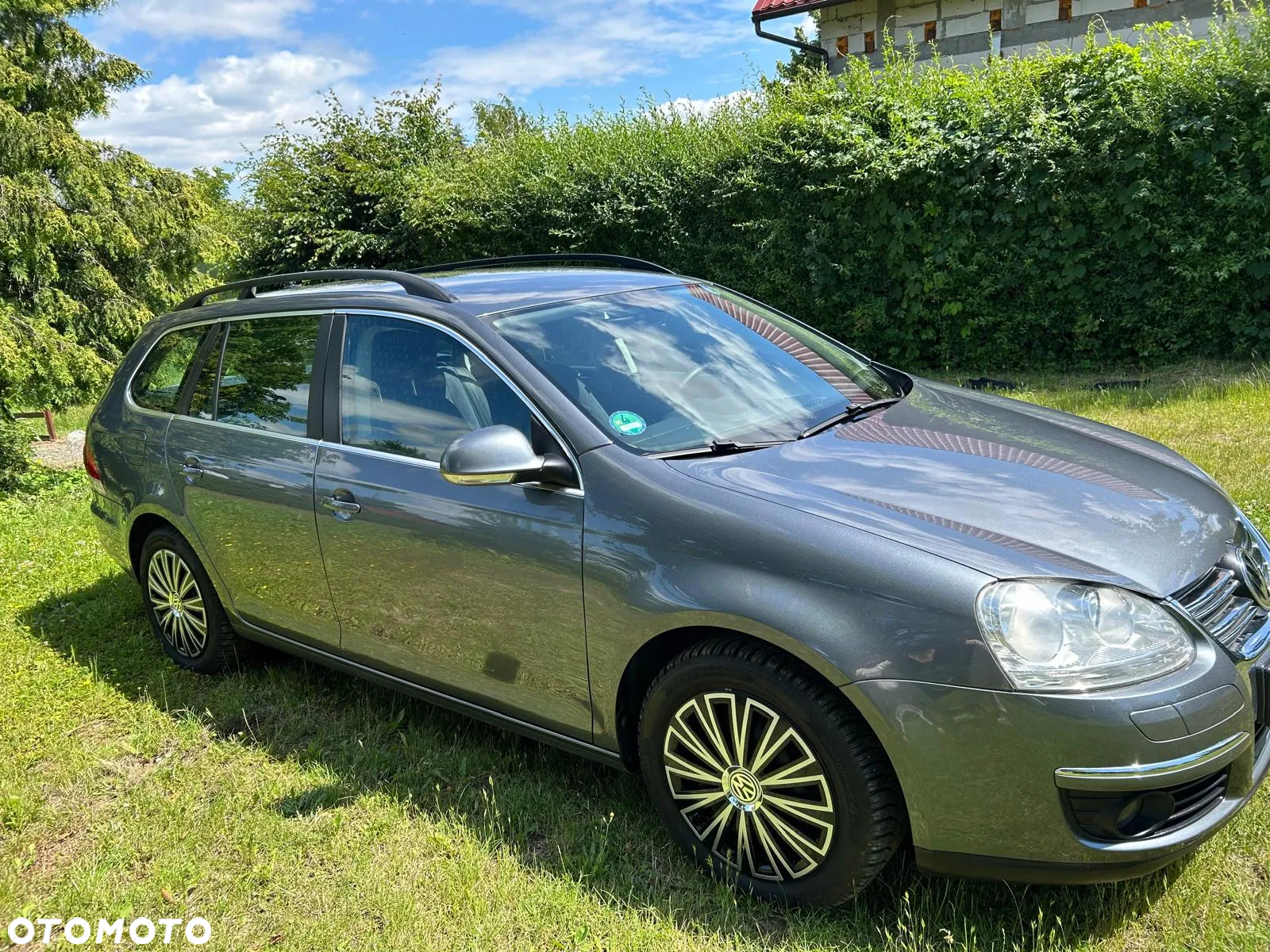 Volkswagen Golf - 2