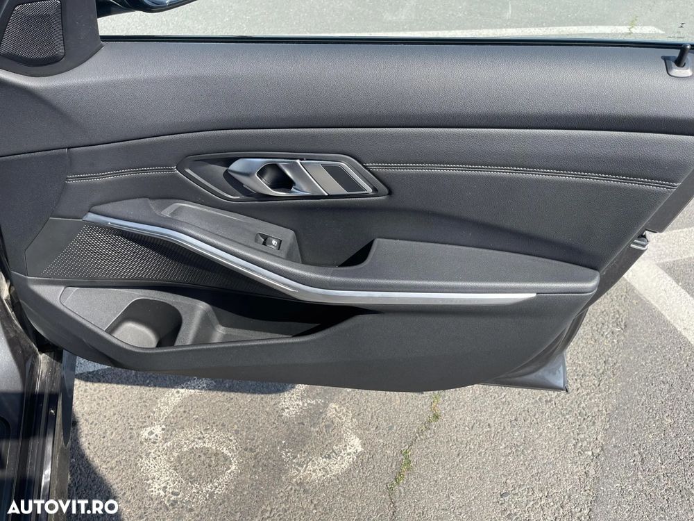 BMW Seria 3 - 26