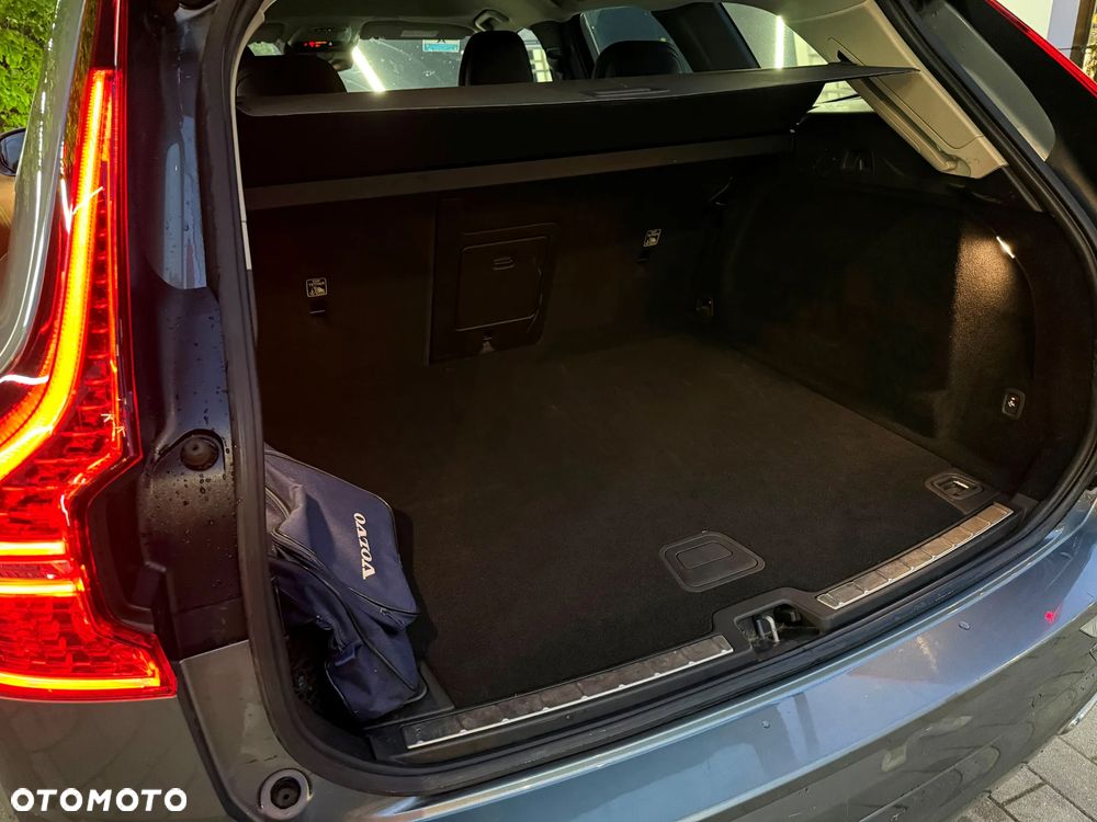 Volvo XC 60 B4 D AWD Inscription - 25