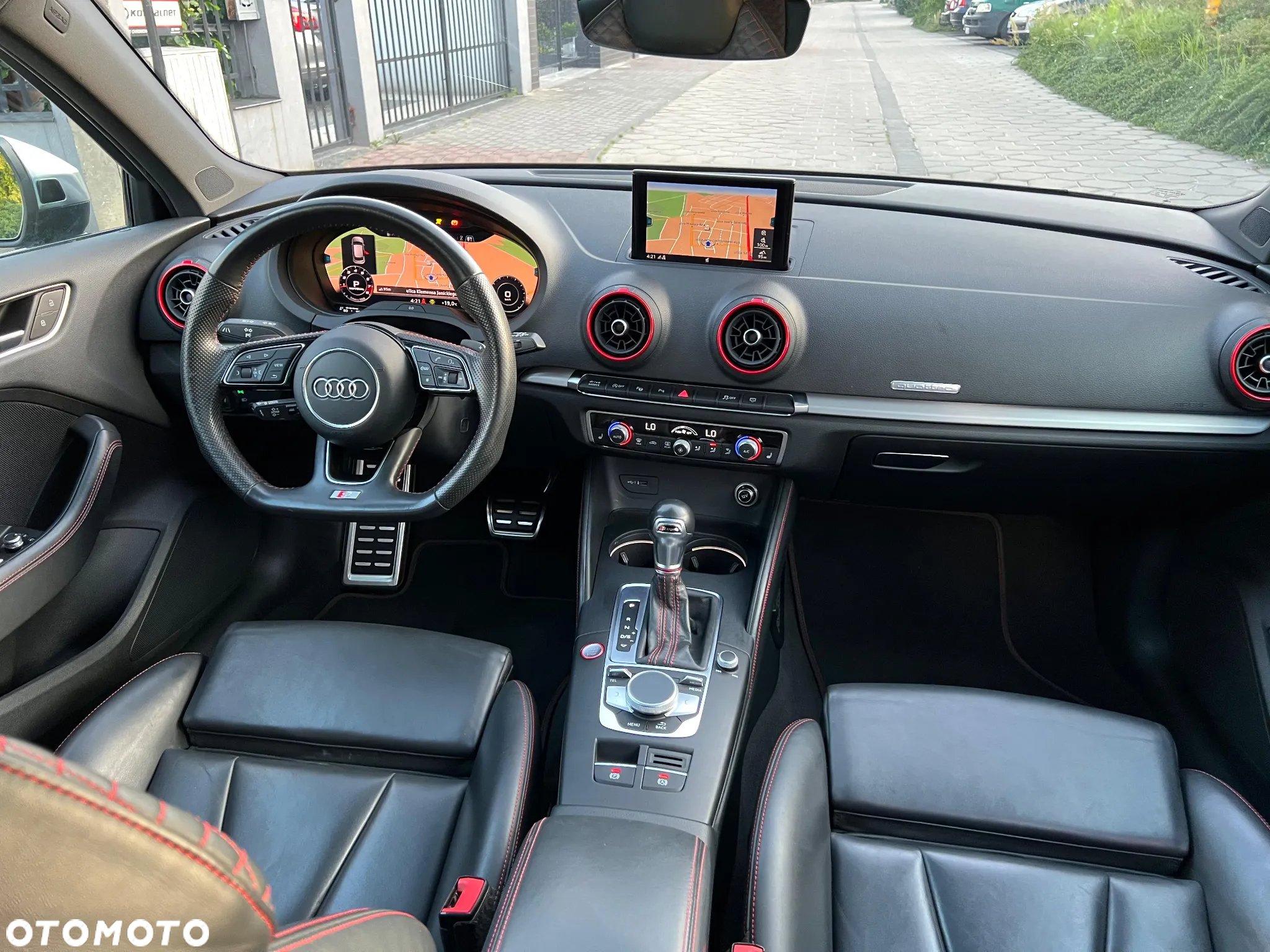 Audi S3 TFSI Sportback quattro S tronic - 16