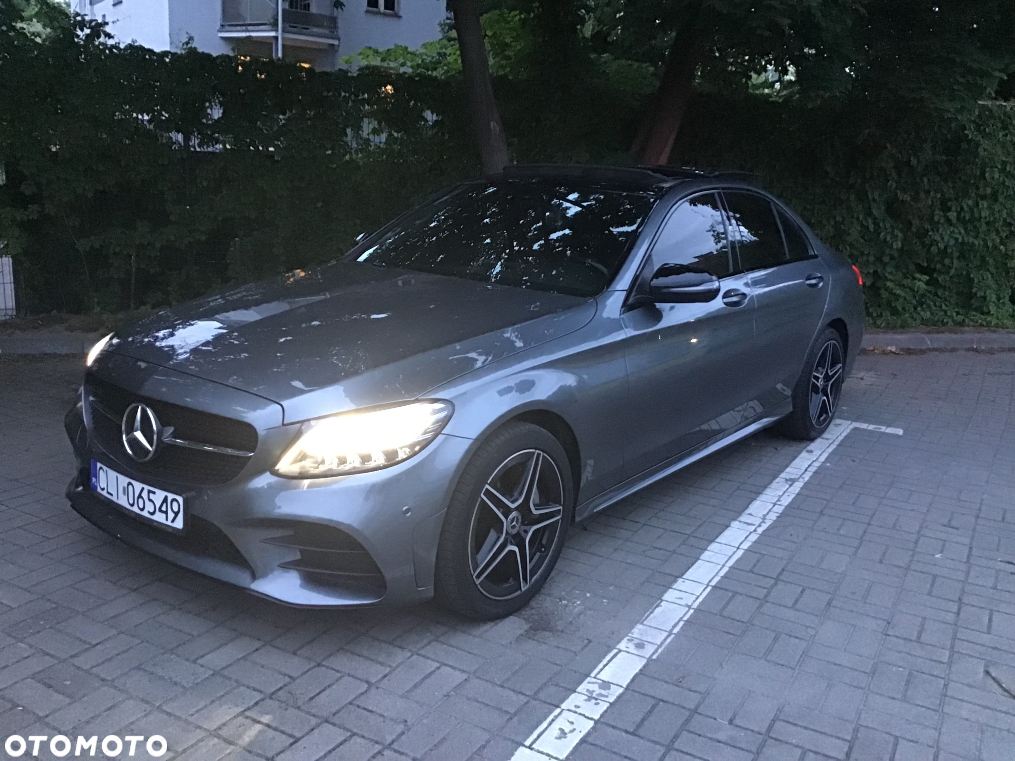 Mercedes-Benz Klasa C 300 4Matic 9G-TRONIC AMG Line - 10