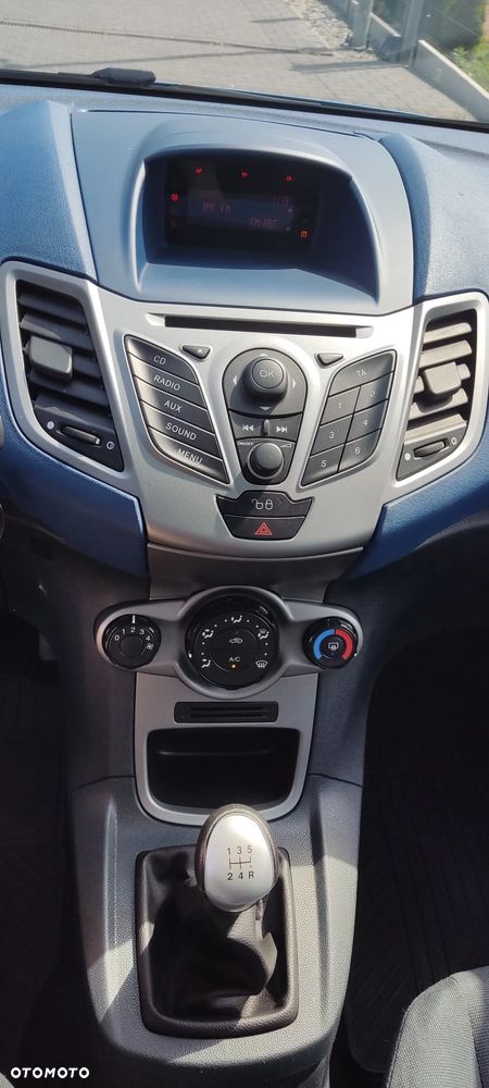 Ford Fiesta 1.25 Ambiente - 16