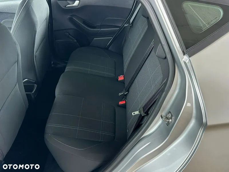 Ford Fiesta - 12
