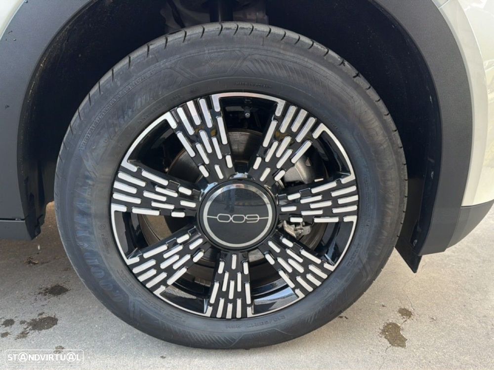 Fiat 600 1.2 Hybrid Icon - 3