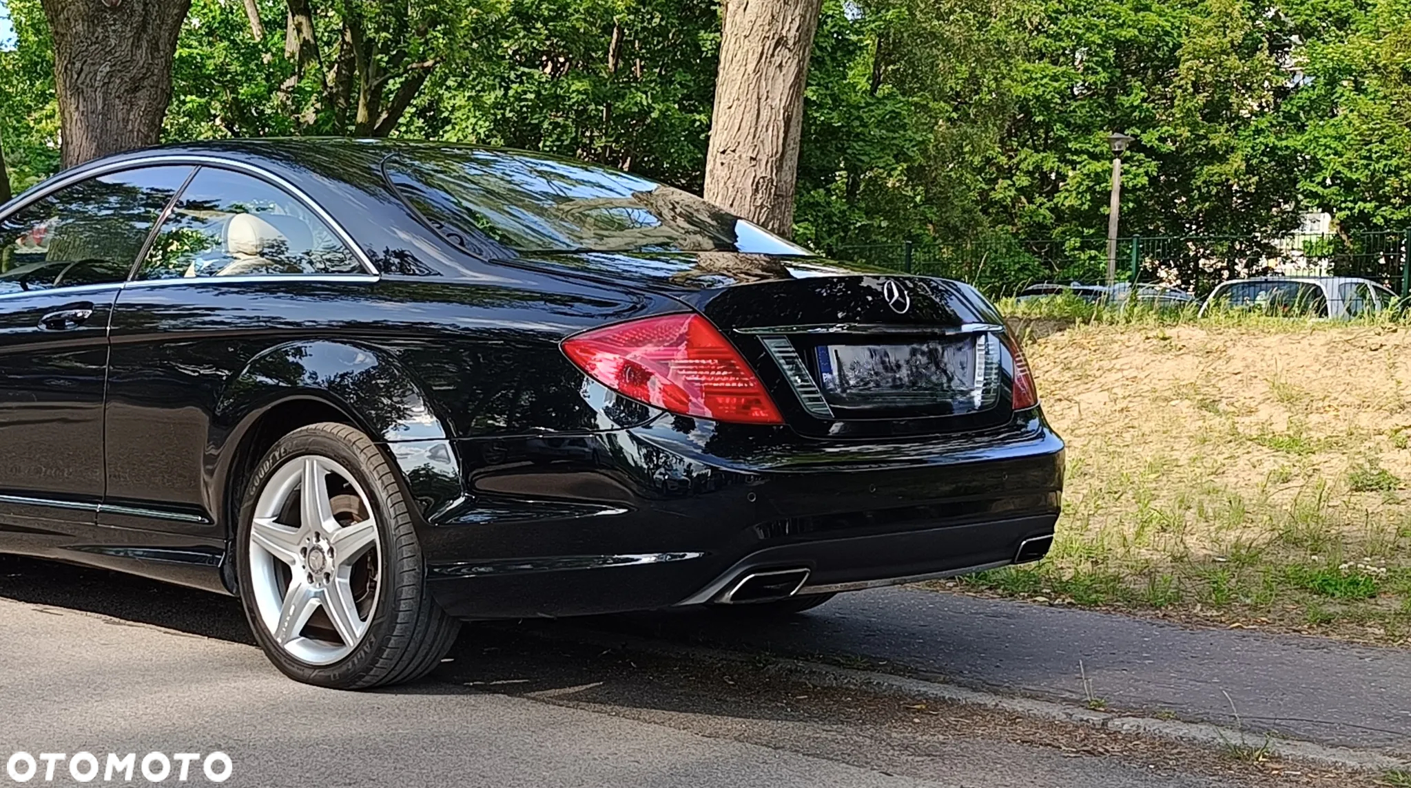 Mercedes-Benz CL 500 4-Matic BlueEff - 30
