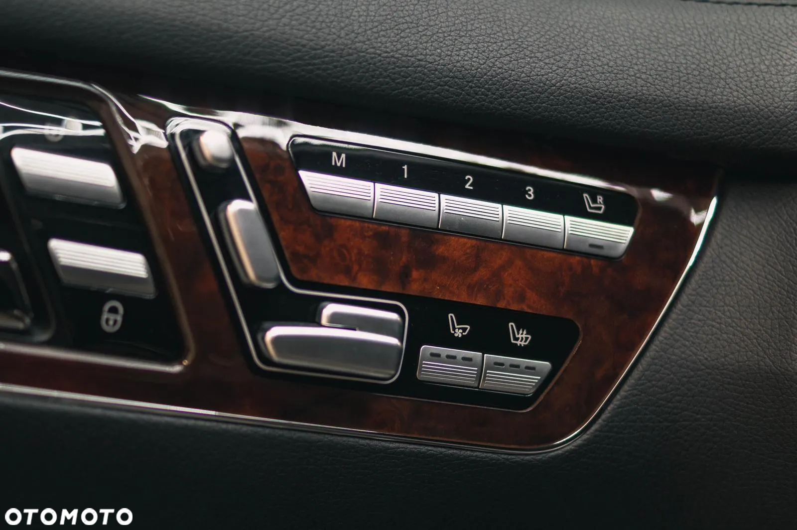 Mercedes-Benz CL 63 AMG 7G-TRONIC - 9