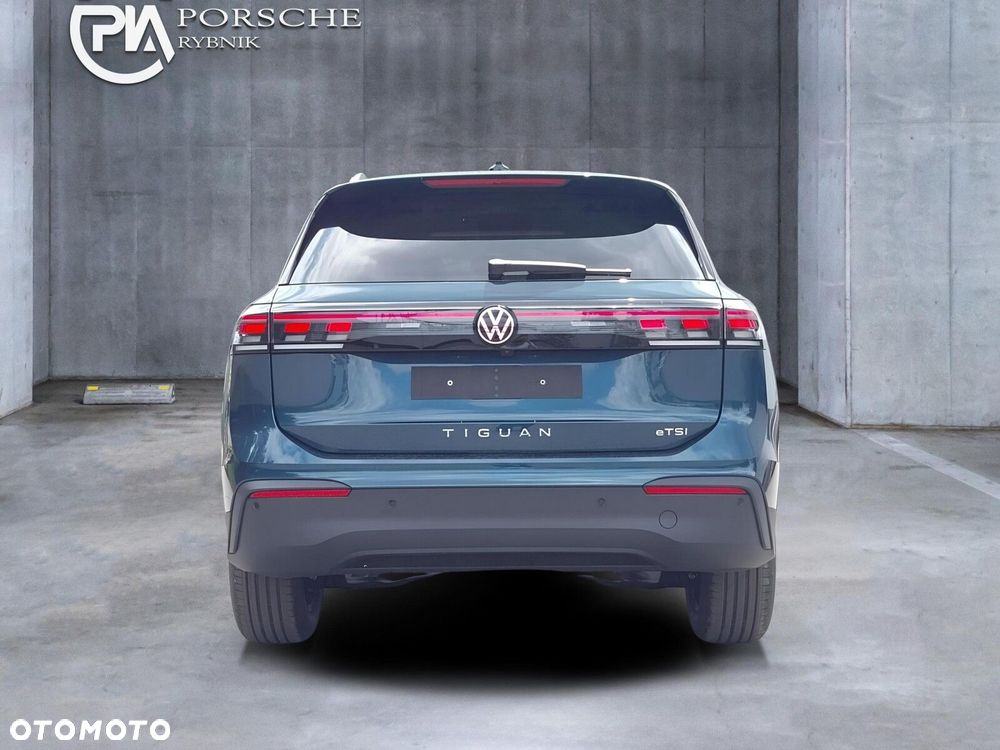 Volkswagen Tiguan - 5