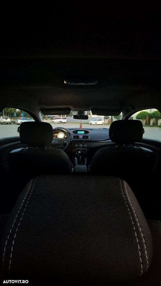Renault Megane III 1.6 16V Color Edition - 6