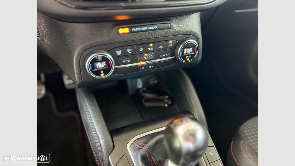 Ford Focus 1.0 EcoBoost ST-Line - 13