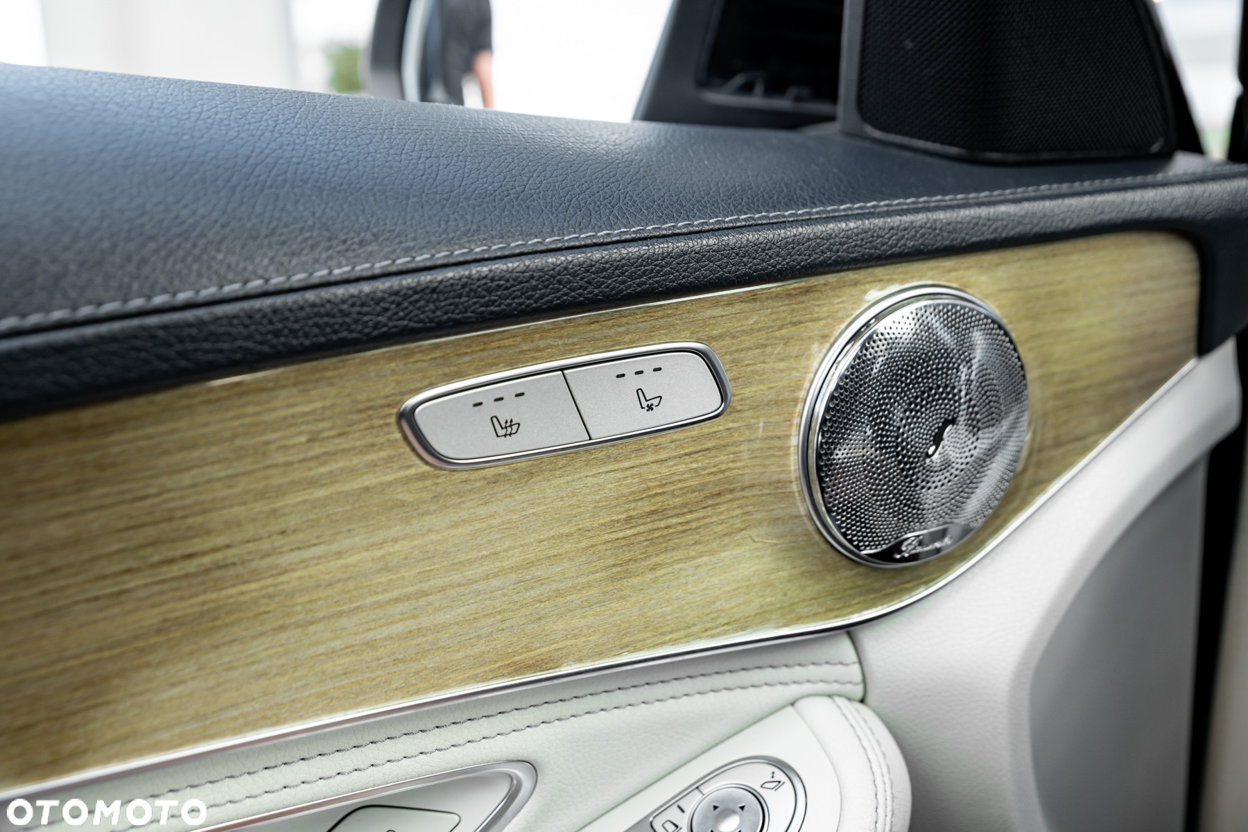 Mercedes-Benz Klasa C 250 7G-TRONIC - 39