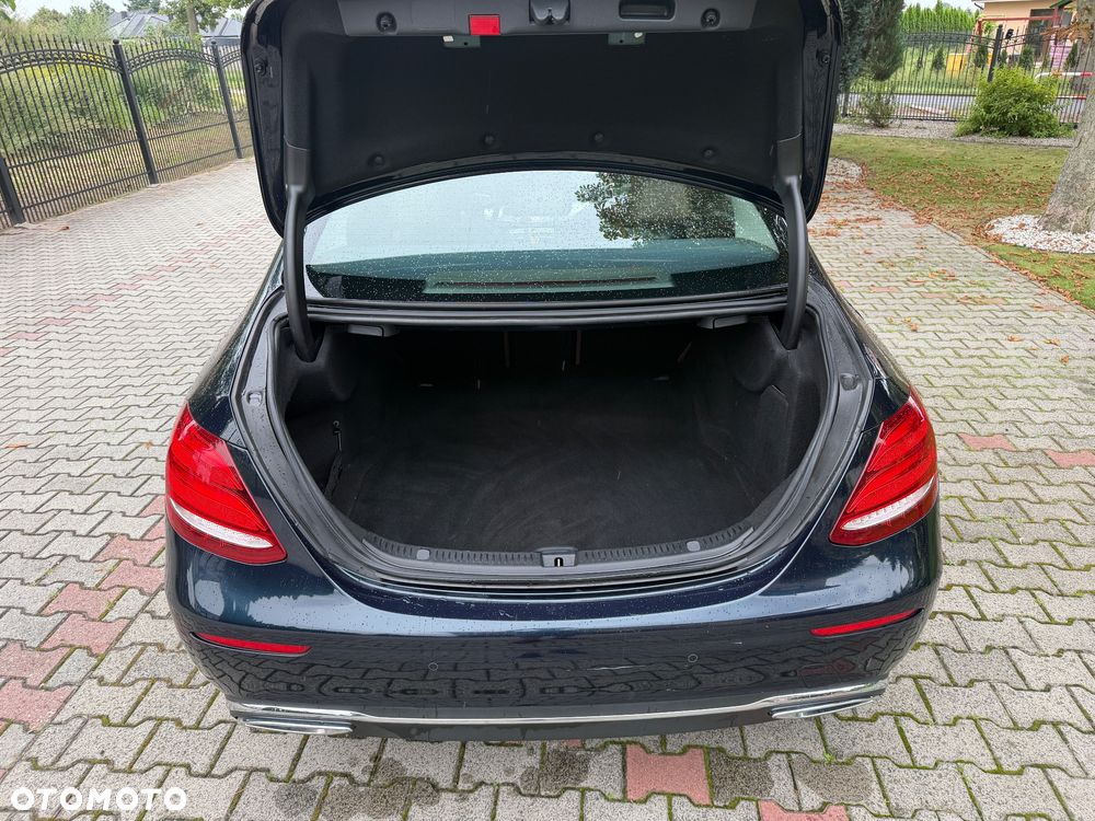 Mercedes-Benz Klasa E 200 d 9G-TRONIC Exclusive - 29