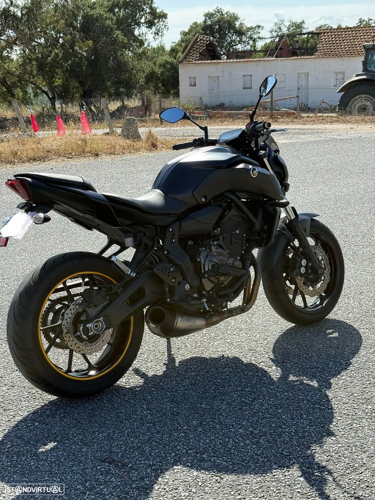 Yamaha MT-07 - 3