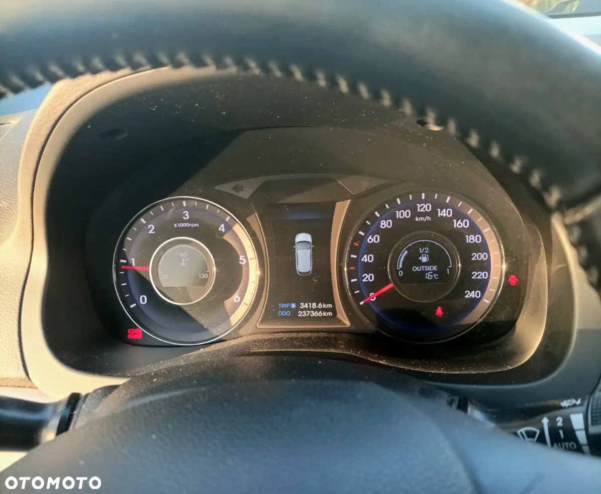 Hyundai i40 i40cw 1.7 CRDi blue Style - 12