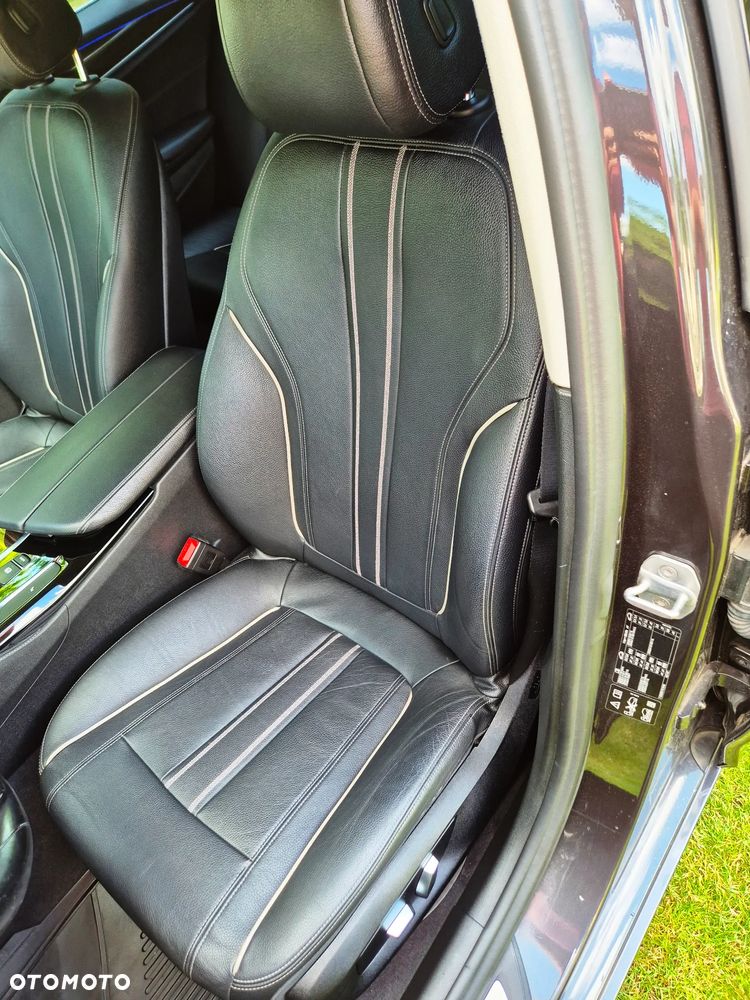 BMW Seria 5 520d xDrive Luxury Line - 10