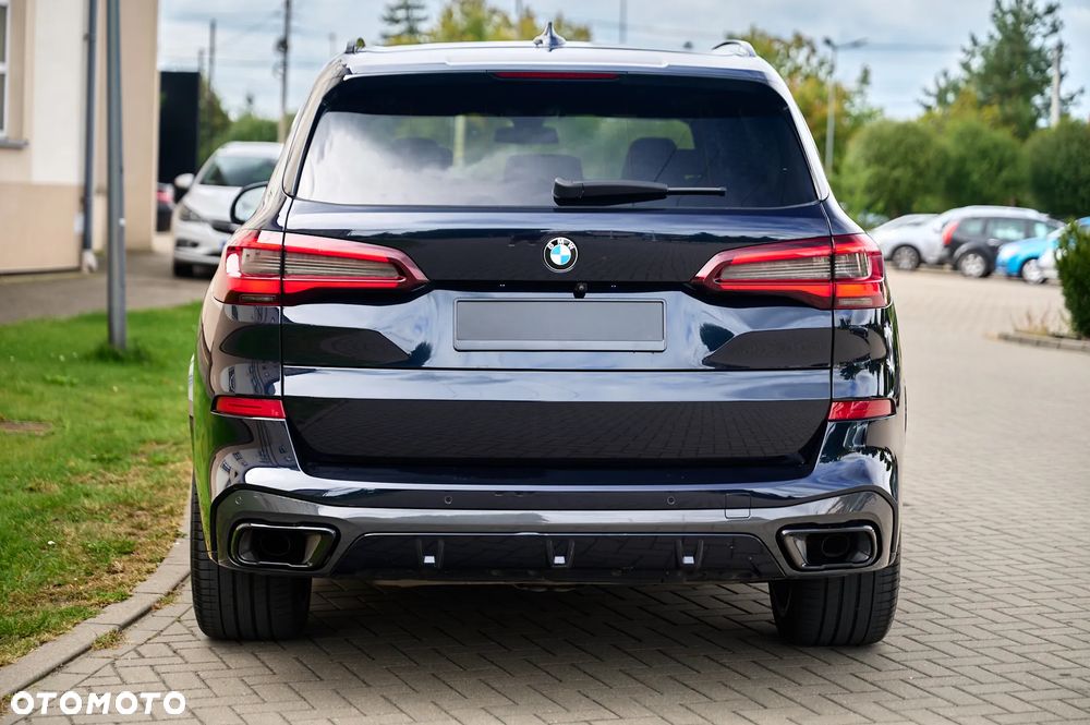 BMW X5 xDrive40i mHEV - 17