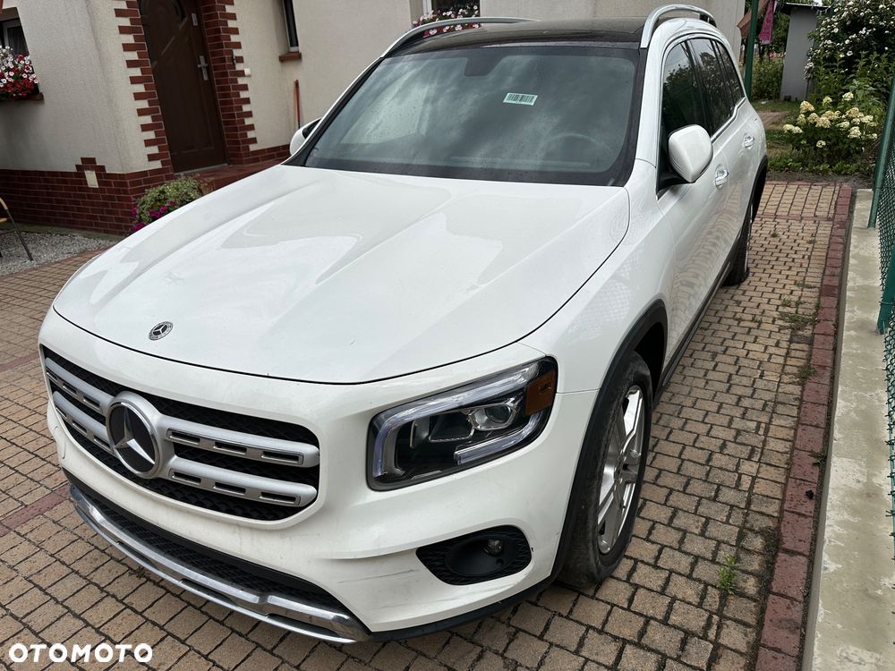 Mercedes-Benz GLB 250 4Matic 8G-DCT - 8