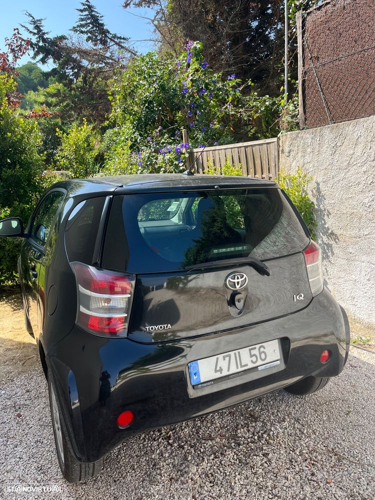 Toyota iQ 1.0 VVT-i - 1