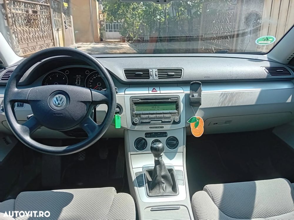 Volkswagen Passat - 5