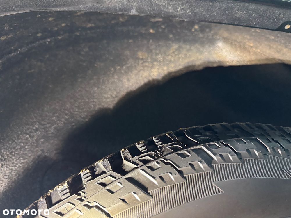 Jeep Cherokee 4.0 Limited - 36