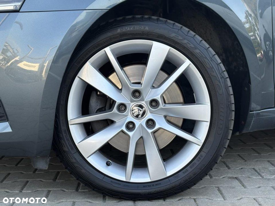 Skoda Octavia - 2