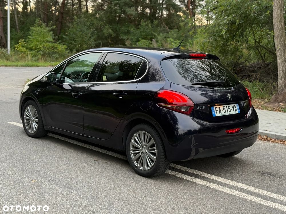 Peugeot 208 - 7