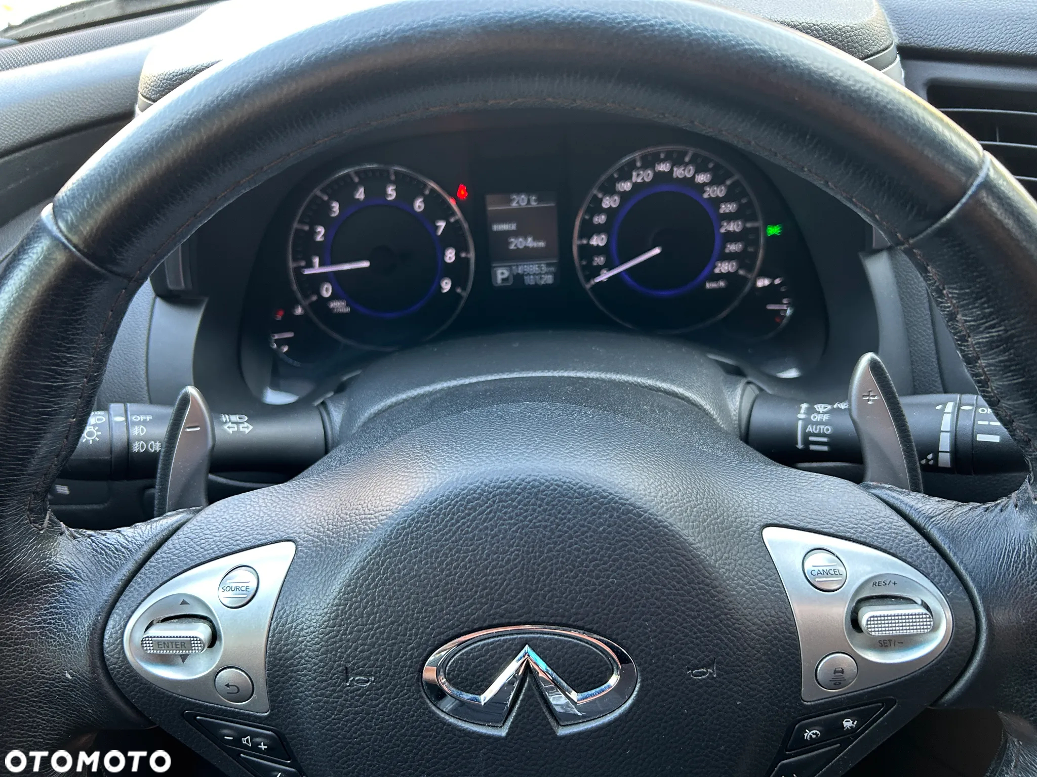 Infiniti QX70 3.7 S Premium - 16