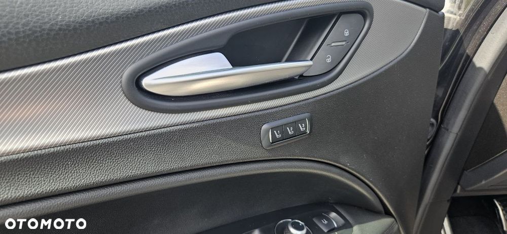 Alfa Romeo Stelvio 2.0 Turbo Veloce Q4 - 22