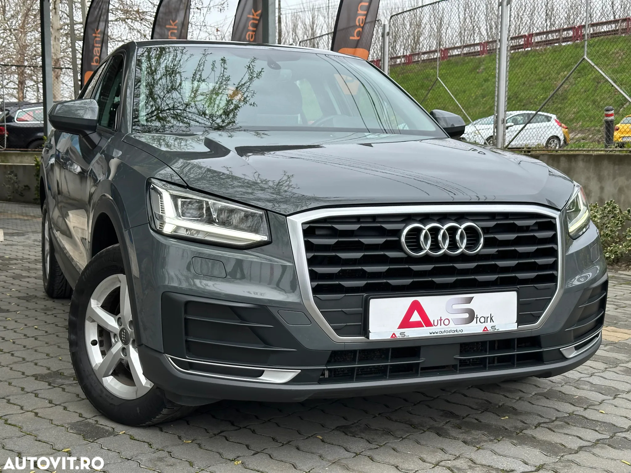 Audi Q2 1.6 TDI S tronic design - 11