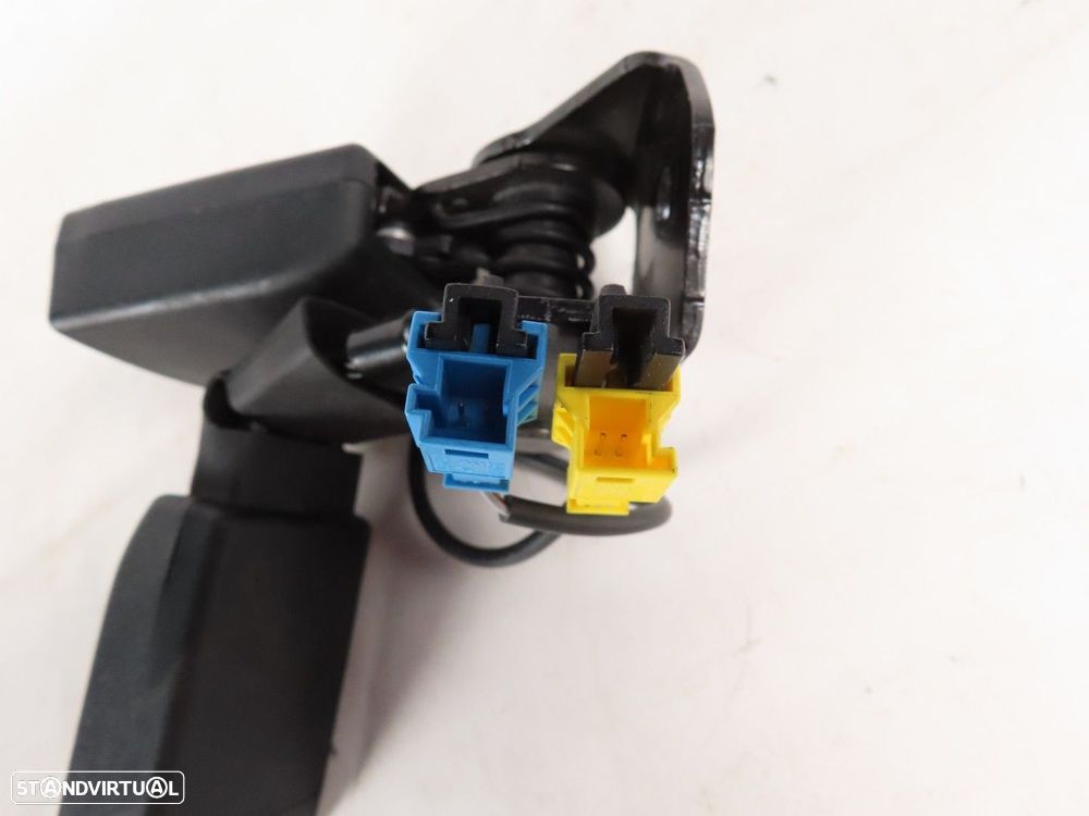 Encaixe do Cinto Direito/Trás Seminovo/ Original MERCEDES-BENZ A-CLASS (W176)/ME... - 2